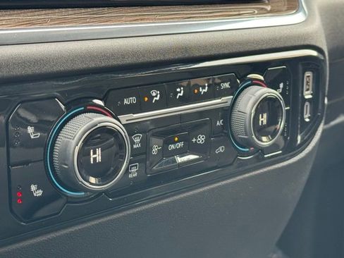 Certified 2025 Chevrolet Silverado 1500 LT image 15