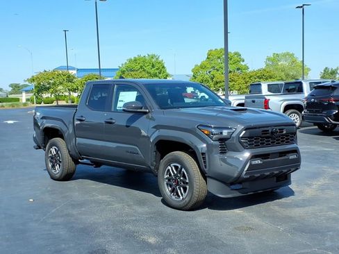 New 2026 Toyota Tacoma TRD Sport w/ TRD Sport Upgrade Package AWD/4WD image 1