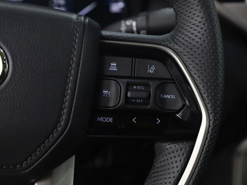 Used 2022 Toyota Tundra Limited image 31