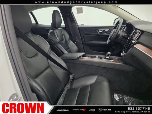 Used 2024 Volvo S60 B5 Plus AWD/4WD image 10
