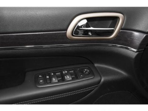 Used 2015 Jeep Grand Cherokee Limited RWD image 23