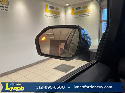 Used 2025 Ford Explorer ST-Line w/ ST-Line Street Pack AWD/4WD image 13