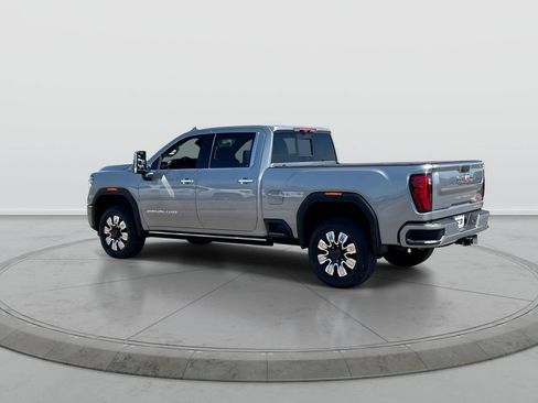 Used 2025 GMC Sierra 3500 Denali w/ Denali Reserve Package AWD/4WD image 6