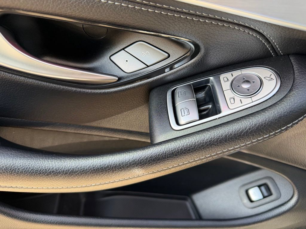 Used 2023 Mercedes-Benz C 300 Coupe image 22