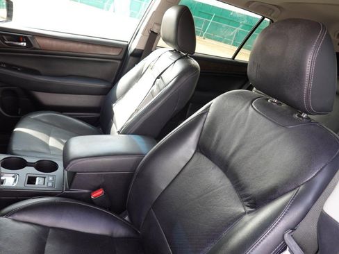 Used 2015 Subaru Outback 3.6R Limited image 16