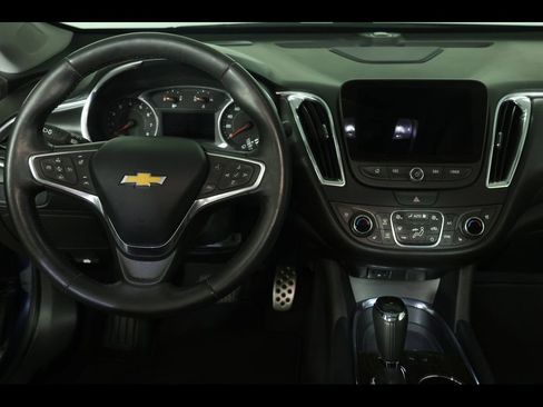 Used 2016 Chevrolet Malibu Premier w/ Driver Confidence Package II image 3