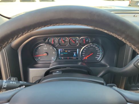 Used 2017 GMC Sierra 1500 SLE w/ SLE Value Package image 14