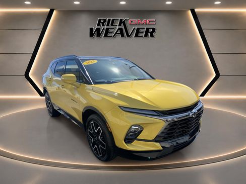 Used 2023 Chevrolet Blazer RS w/ Driver Confidence II Package AWD/4WD image 13