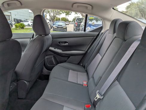 Used 2022 Nissan Sentra SV w/ All-Weather Package FWD image 13