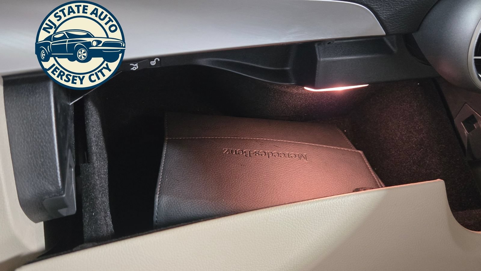 Used 2017 Mercedes-Benz C 300 4MATIC Sedan w/ Premium 1 Package image 18