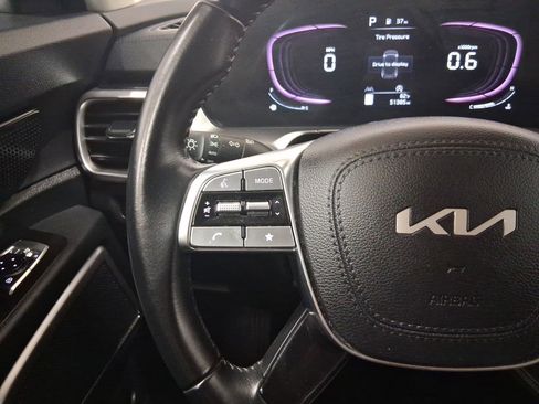 Used 2025 Kia Telluride LX FWD image 22