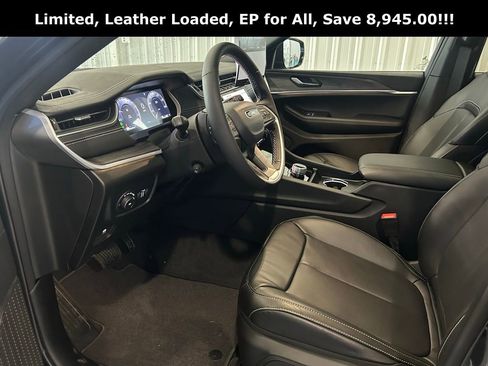 New 2025 Jeep Grand Cherokee L Limited w/ Luxury Tech Group II RWD image 10