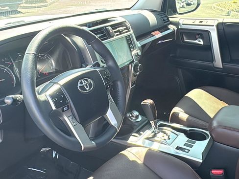 Certified 2022 Toyota 4Runner Limited AWD/4WD image 25