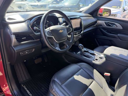 Certified 2023 Chevrolet Traverse LT w/ LT Premium Package AWD/4WD image 12