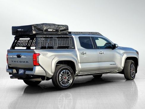 Used 2024 Toyota Tacoma TRD Sport image 4