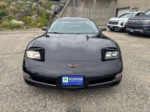 Used 1998 Chevrolet Corvette Coupe w/ Roof Pkg RWD image 12