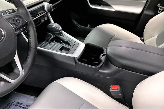 Used 2023 Toyota RAV4 XLE Premium AWD/4WD image 18