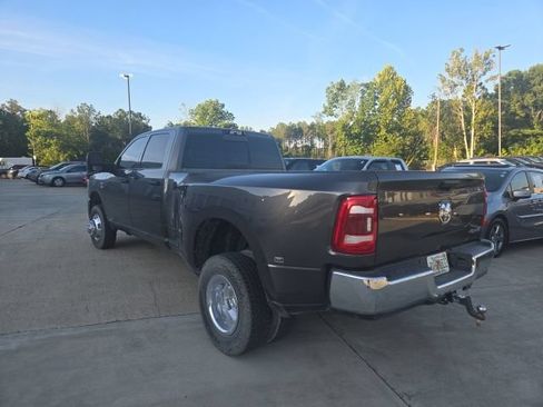 Used 2024 RAM 3500 Tradesman w/ Chrome Appearance Group AWD/4WD image 14