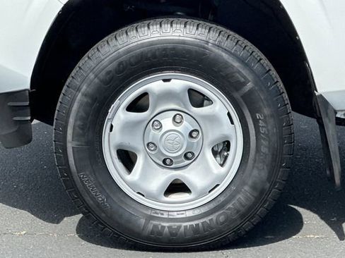 Used 2020 Toyota Tacoma SR RWD image 27