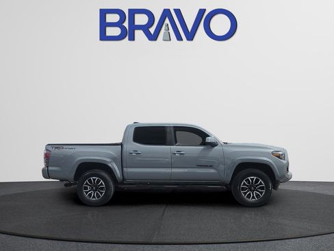 Used 2021 Toyota Tacoma TRD Sport w/ Technology Package RWD image 3