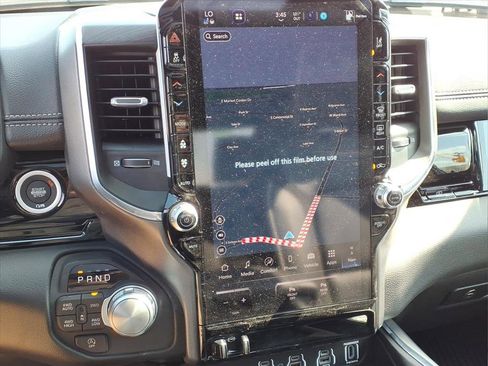 New 2026 RAM 1500 Laramie AWD/4WD image 17