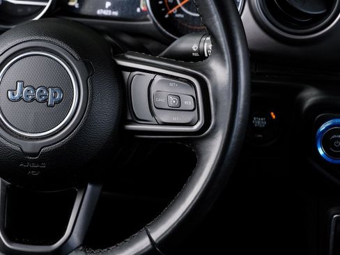 Used 2021 Jeep Gladiator Willys image 27