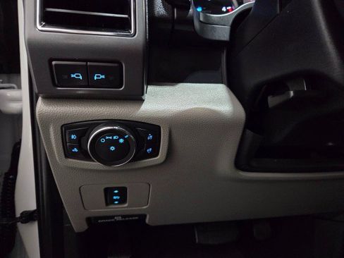 Used 2020 Ford F250 XLT w/ XLT Premium Package AWD/4WD image 40