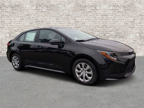 Used 2021 Toyota Corolla LE w/ Carpet Mat Package (TMS) FWD image 1