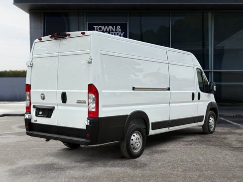 Used 2023 RAM ProMaster 3500 FWD image 3