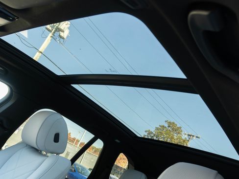 Certified 2023 BMW X5 sDrive40i image 12