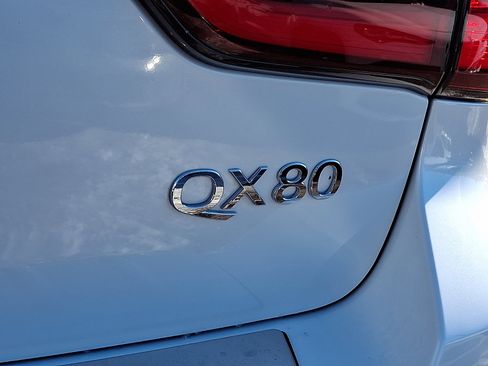Certified 2024 INFINITI QX80 Premium Select w/ All-Season Package image 32