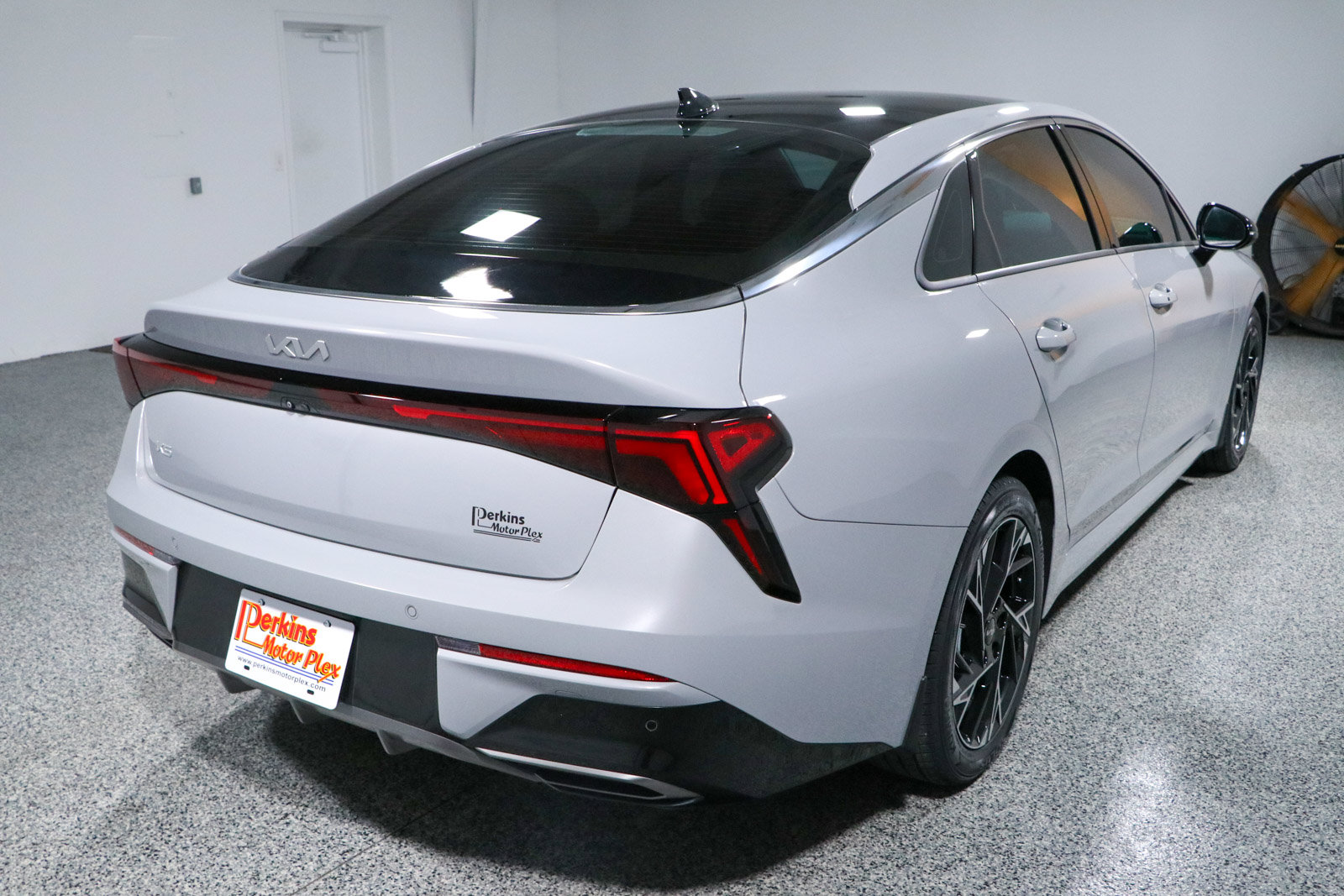 Used 2025 Kia K5 GT-Line w/ GT-Line Premium Package FWD image 7