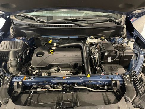 Used 2024 GMC Terrain SLE image 22