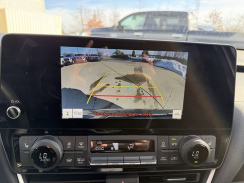 Certified 2024 Toyota Grand Highlander XLE image 22