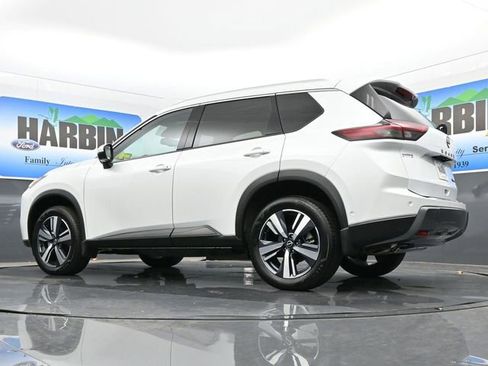 Used 2024 Nissan Rogue SL image 23