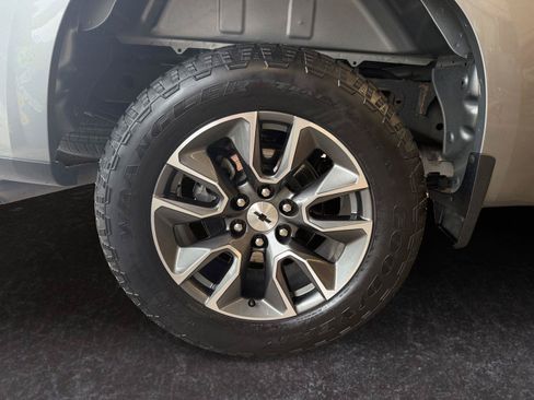 Used 2023 Chevrolet Silverado 1500 RST AWD/4WD image 27