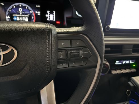 Certified 2025 Toyota 4Runner SR5 image 24