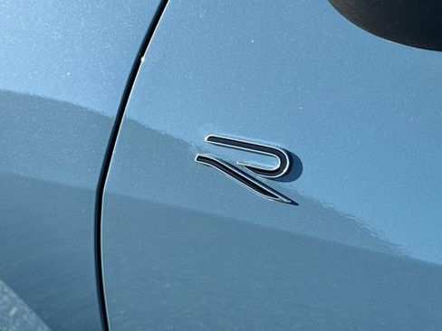 New 2026 Volkswagen Tiguan SE R-Line image 13