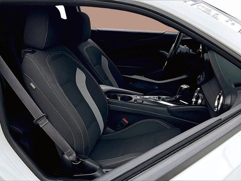 Used 2023 Chevrolet Camaro LT image 7
