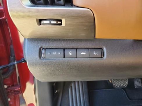 Used 2023 Nissan Pathfinder Platinum w/ Cargo Package image 26