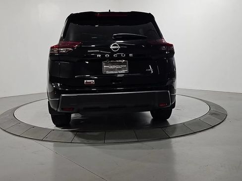 Certified 2025 Nissan Rogue S AWD/4WD image 4