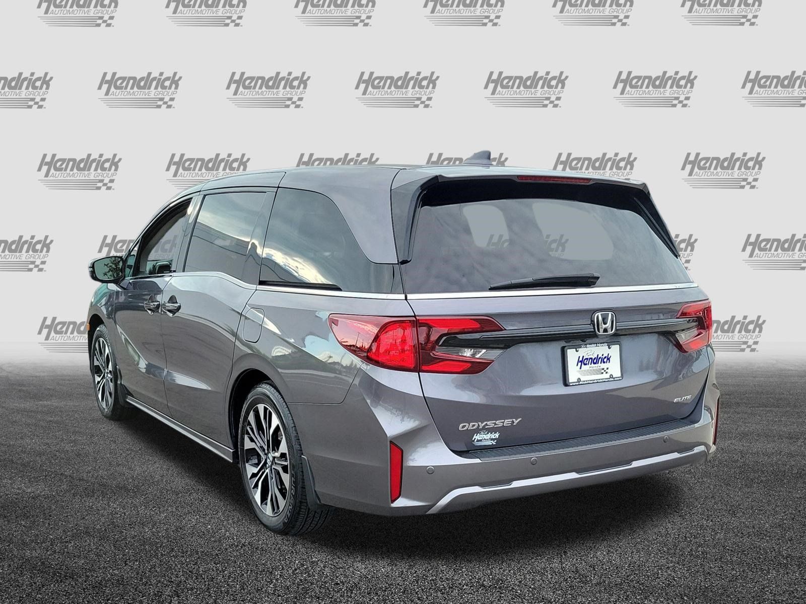 Used 2025 Honda Odyssey Elite image 5