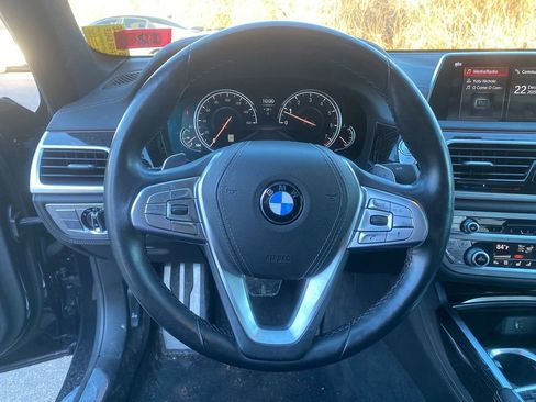 Used 2019 BMW 750i xDrive image 15