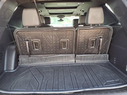 Used 2024 Chevrolet Traverse Premier w/ Redline Edition FWD image 16