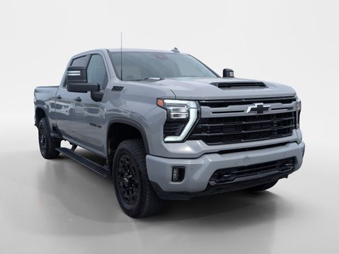 Used 2024 Chevrolet Silverado 2500 LTZ w/ LTZ Plus Package image 2