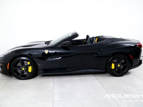 Used 2019 Ferrari Portofino RWD image 6