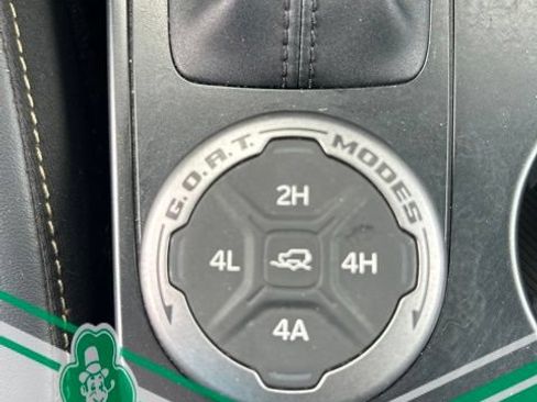 Used 2025 Ford Bronco Badlands AWD/4WD image 18
