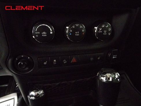 Used 2017 Jeep Wrangler Unlimited Sahara w/ Dual Top Group image 19