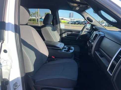 Used 2024 RAM 1500 Warlock RWD image 38