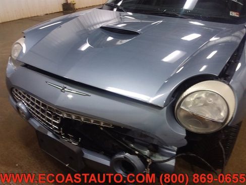 Used 2005 Ford Thunderbird Deluxe image 14